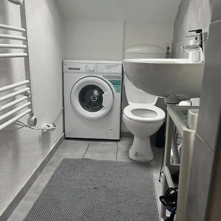 Emi4 Modern Near Swiss Border Free Parking *