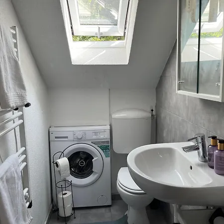 Emi4 Modern Near Swiss Border Free Parking *